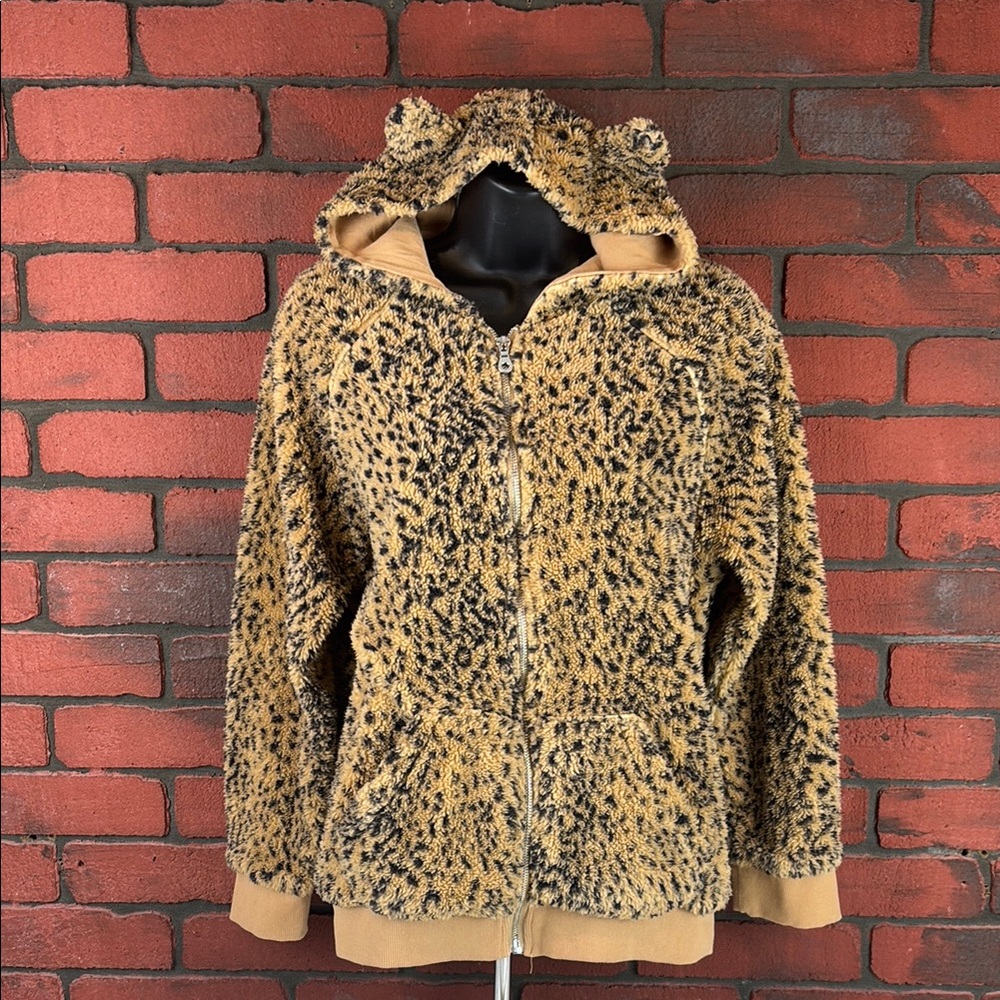 LA Hearts Hoodie Womans Small‎ Leopard Print